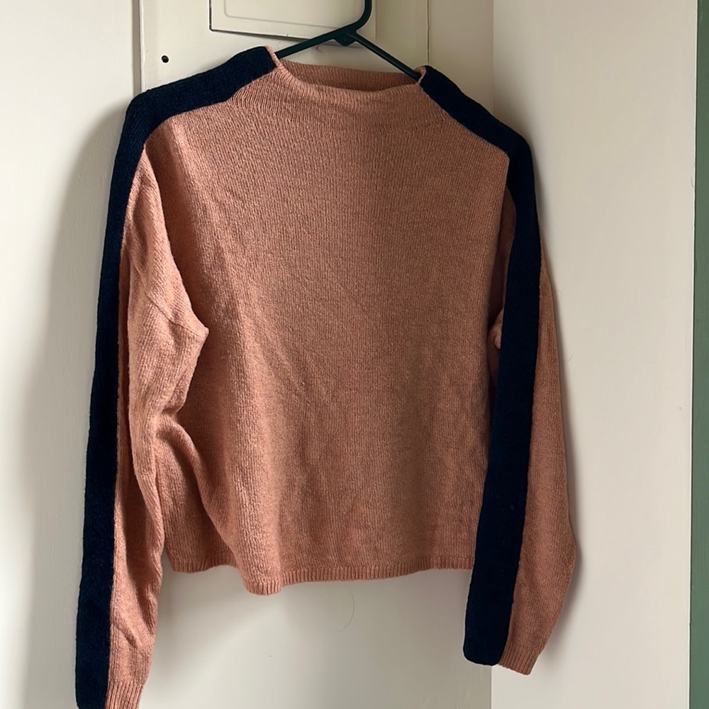 Pink sweater !